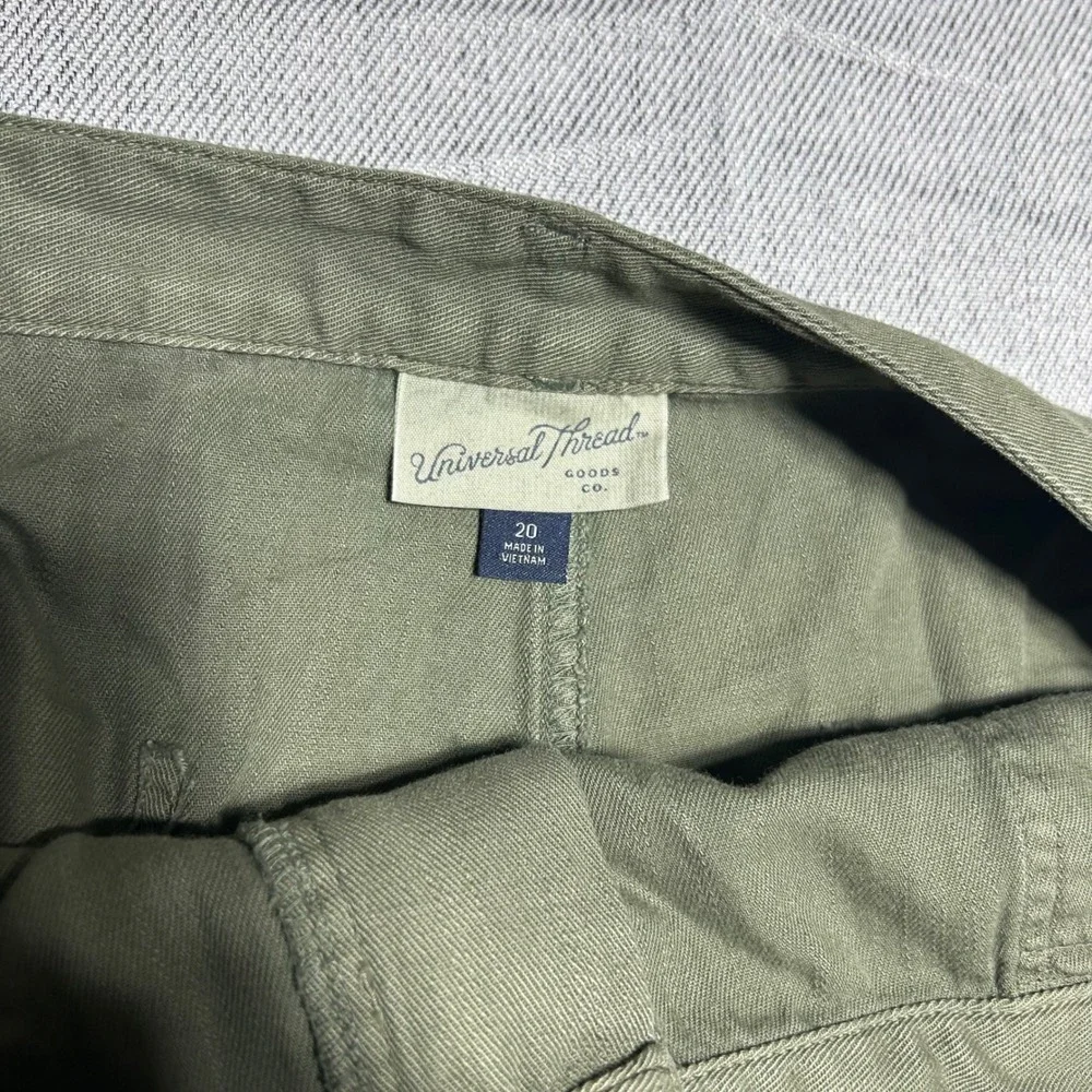 Universal Thread‎ Womens Utility Patch Pocket Shorts 20 Green Good High Rise